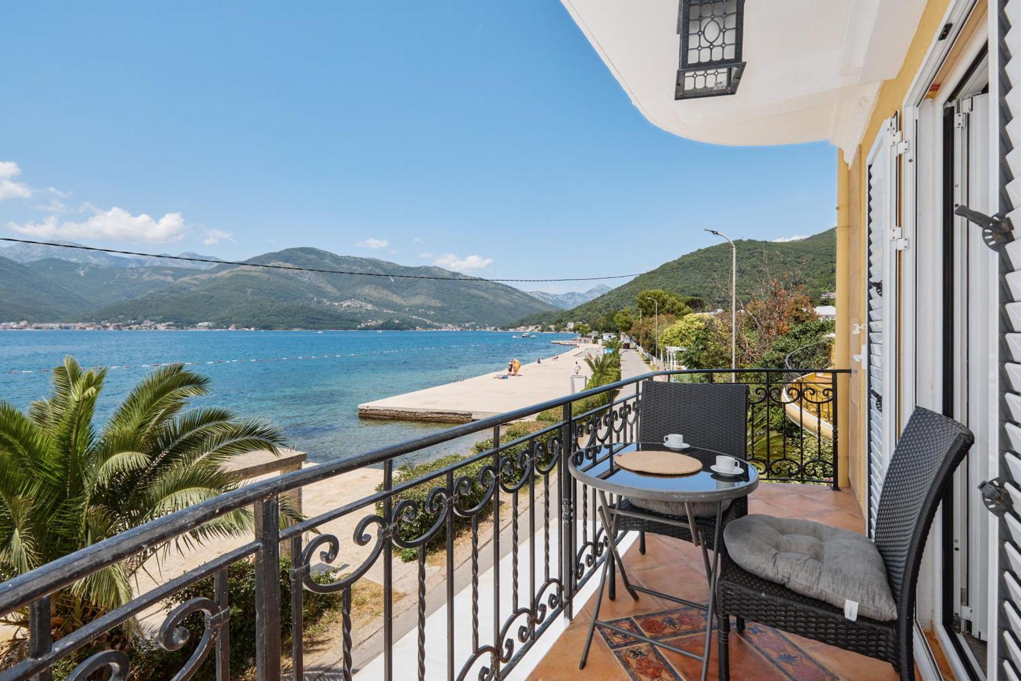 Apartment Villa Marija Tivat Exterior photo